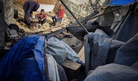 نازحون يروون لـ "شهاب" كيف اقتلعت الرياح خيامهم في المنخفض الأخير