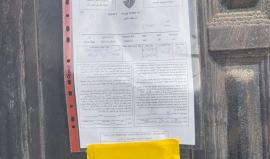 الاحتلال يُخطر 20 منزلًا بوقف البناء ويقتلع مئات أشجار الزيتون جنوب بيت لحم