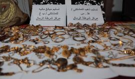 المباحث بغزة تكشف ملابسات سرقة محل ذهب وتستعيد جزءًا من المسروقات