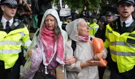 الشرطة البريطانية تعتقل متضامنين مع فلسطين