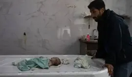 عشرة رُضّع قضوا بردًا… برد الخيام يفتك بالرضّع في غزة وسط عجز صحي