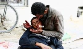 "أدرعي" يغسل جريمة قتل طفلين قرب الخط الأصفر بالماء أمام الكاميرا