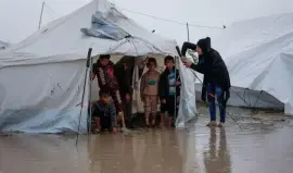 الدفاع المدني بغزة يحذر من موجة برد قاسية ويدعو لحماية الأطفال وسكان الخيام