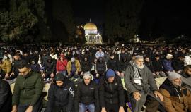 60 ألفًا يؤدون صلاة التراويح في المسجد الأقصى