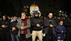 40 ألف مصلٍّ يؤدون صلاتي العشاء والتراويح في المسجد الأقصى