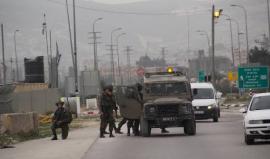 وسط هجمات للمستوطنين.. الاحتلال يصعّد اعتداءاته في الضفة ويصيب فتى في بيتا