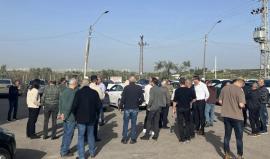 قافلة احتجاجية تجوب الداخل المحتل رفضًا للجريمة وفوضى السلاح