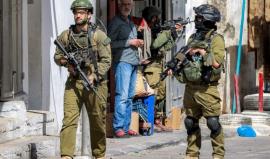 هآرتس: الاحتلال يعزز قواته في الضفة والقدس والتنسيق الأمني ركيزة لمنع الانفجار بشهر رمضان