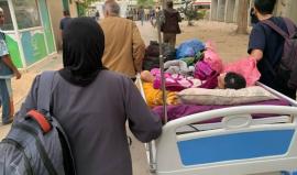 مريض في إحدى المستشفيات في غزة