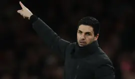 أرتيتا يهدد لاعبي آرسنال: من لا يحتمل ضجيج المنافسة يمكنه الرحيل