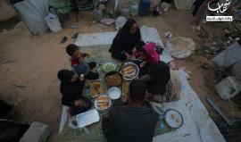 مقاعد فارغة على مائدة الإفطار… رمضان بطعم الغياب في بيوت الشهداء