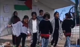 طلاب "مخيم الزهراء" للنازحين يحيون فعاليات يوم الأرض