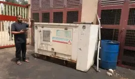 مولد كهرباء