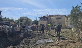 إصابات وأضرار كبيرة بسقوط صاروخ إيراني في "بيت شيمش" بالقدس