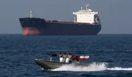 صحفي مصري لـشهاب: إغلاق "هرمز" أخطر أوراق طهران والوقت والنفط سلاحها في معركة قد تغيّر وجه المنطقة