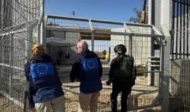 بعثة المراقبة الأوروبية في معبر رفح تعلق عملها احتجاجاً على اعتقال مسافر فلسطيني