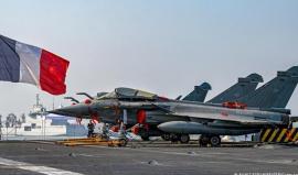 فرنسا تسمح للطائرات الأمريكية والإسرائيلية باستخدام قواعدها العسكرية لضرب إيران