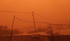 عاصفة رملية تجتاح قطاع غزة