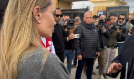 أنجلينا جولي أثناء زيارة معبر رفح البري