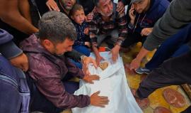 وداع شهيد إثر قصف للاحتلال في قطاع غزة