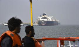 وزير الطاقة الأمريكي: الجيش "غير جاهز" لمرافقة ناقلات النفط عبر هرمز