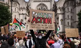 أكثر من 130 شخصية بارزة يعلنون دعمهم لحركة "فلسطين أكشن"