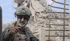 الاحتلال يكرّم أحد أبرز منفذي هدم المنازل بغزة