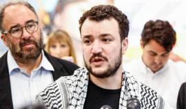 واشنطن تقرر ترحيل ناشط فلسطيني.. والدفاع: القرار سياسي ويستهدف حرية التعبير