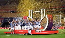 ريال سوسيداد يتوج بكأس ملك إسبانيا بعد الفوز على أتلتيكو مدريد بركلات الترجيح