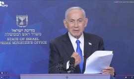 انتقادات إسرائيلية لنتنياهو: يروّج للنصر ويقدم رواية "وردية" ويتهرب من مسؤولية الإخفاقات الأمنية