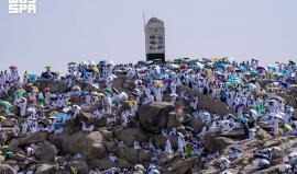 الحجاج على صعيد عرفات