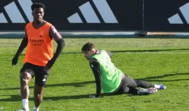 لحظة شجار فالفيردي وتشواميني في ريال مدريد