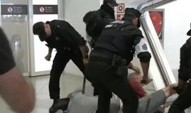 "الأورومتوسطي" يطالب بالتحقيق في قمع نشطاء أسطول الصمود بإسبانيا