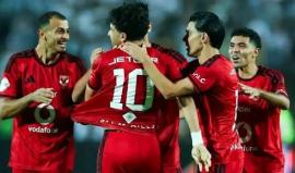 الأهلي يخطف تعادلا صعبا أمام القناة بالدوري المصري