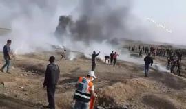 #شاهد  اطلاق وابل من القنابل الخانقة بإتجاه المتظاهرين شرق غزة اليوم.
#جمعة_العلم
#مسيرة_العودة_الكبرى