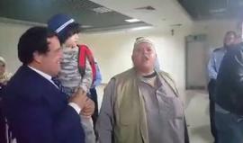 ماذا فعل لحظة وصوله للجانب الفلسطيني من معبر رفح ؟