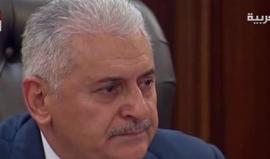 رئيس الوزراء التركي يبكي خلال المؤتمر .. 

#شاهد بن علي يلدريم يتحدث عن آخر التطورات الميدانية والسياسية في تركيا في أعقاب محاولة الانقلاب الفاشلة