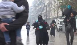 الخلاف الروسي الايراني يطيح باتفاق خروج اهالي حلب والأمم المتحدة تتنصل
إعداد وقراءة: صالح أبو اسماعيل
مونتاج: عبد الرحمن تريسي