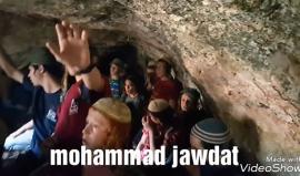 #فيديو احتجاز مستوطنين من قبل فلسطينين داخل مغارة في قرية قصرة جنوب نابلس وضربهم بعد استشهاد فلسطيني برصاص المستوطنين قبل قليل