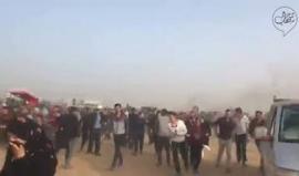 #شاهد اعتداء قوات الاحتلال على المتظاهرين شرق مدينة غزة قبل قليل . 
تصوير ‏‎ALaa Mohsen‎‏