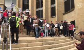 #صور مظاهرة في مدينة غلاسكو الاسكتلندية رفضا لنقل السفارة الأمريكية للقدس ومجازر الاحتلال في قطاع غزة