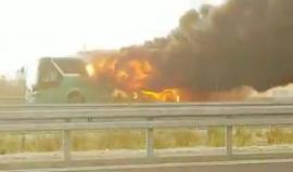 #فيديو احتراق حافلة اسرائيلية في النقب المحتل