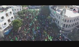 #شاهد.. أكثر من 100 ألف مشارك في مسيرة شمال قطاع غزة في الذكرى الـ 29 لانطلاقة حركة حماس . 

#حماس29