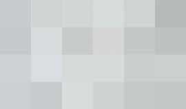 #فيديو  مركبة تابعة لسلطات الإحتلال تقتحم المسجد الأقصى المبارك من باب الأسباط قبل قليل