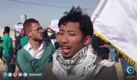 #شاهد رسالة متضامن اندونيسي خلال مشاركته في #مسيرة_العودة_الكبرى على حدود #غزة