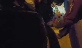 فيديو للشهيد علي عاطف شيوخي وهو مصاب برصاص الاحتلال في سلوان بالقدس المحتلة، حيث منع الاحتلال الاسرائيلي اجراءات نقله للعلاج