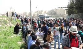 وقفة احتجاجية على مدخل العيساوية شمال شرق القدس المحتلة عقب صلاة الجمعة.
تصوير: محمد قاروط ادكيدك