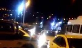 #شاهد 
اقتحام قوات الاحتلال للمحلات التجارية في حي عين اللوزة ببلدة سلوان جنوب المسجد الأقصى والقاء القنابل الصوتية