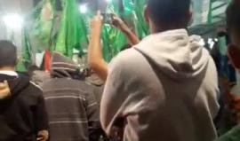 #شاهد : اجواء احتفالية خلال استقبال الأسير المحرر اشرف دراغمة (ابو مصطفى) من مدينة طوباس، والذي أفرج عنه من سجون الاحتلال بعد ١٢ عام من السجن ..