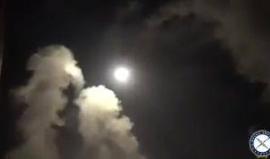 #شاهد |  فيديو نشره #البنتاغون لإطلاق صواريخ أمريكية من البحر المتوسط على #مطار_الشعيرات في سوريا